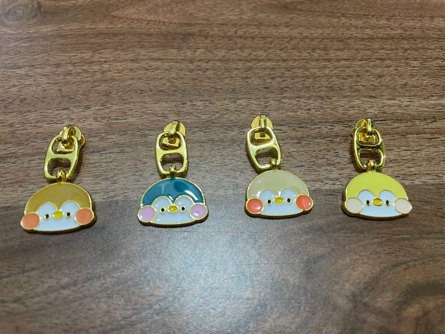 cute metallic zippers in uae